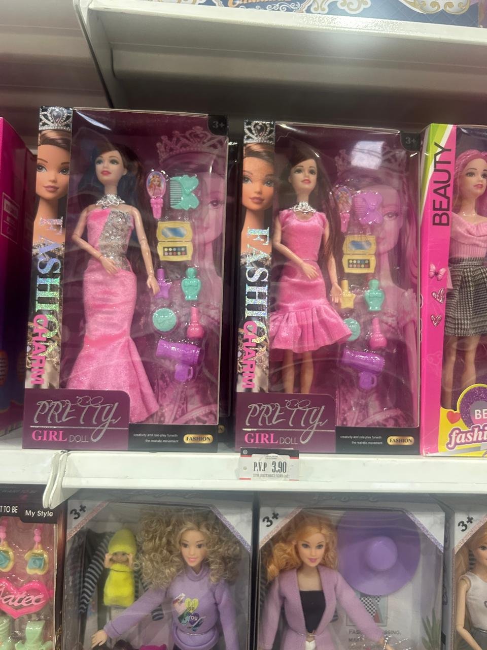 Fashion dolls and accessories collected for children in Ecuador